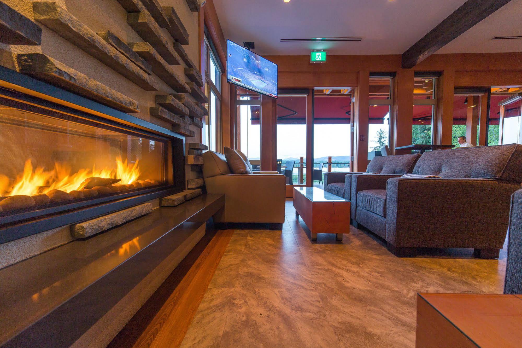 Sproat Lake Landing Resort Great Central Eksteriør bilde